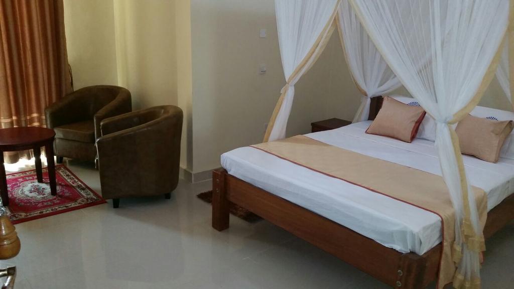 Jambo Travellers Hotel Mtwapa Luaran gambar